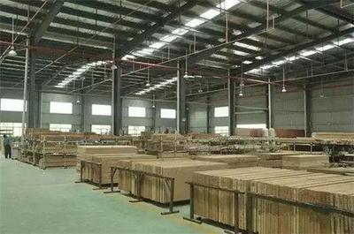 新房家具請(qǐng)木工打好呢,還是工廠(chǎng)定制的好?